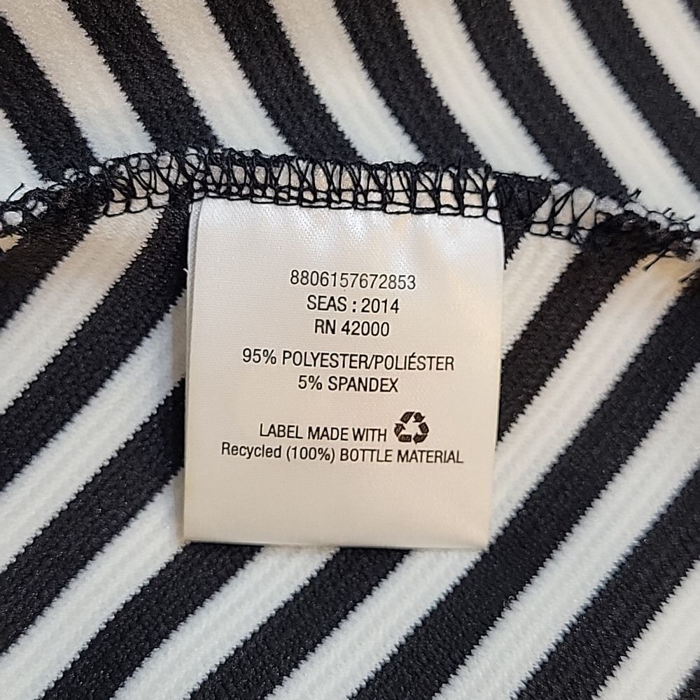 ATTENTION STRIPE SLEEVELESS ROUNDNECK MINI DRESS - Picture 12 of 12